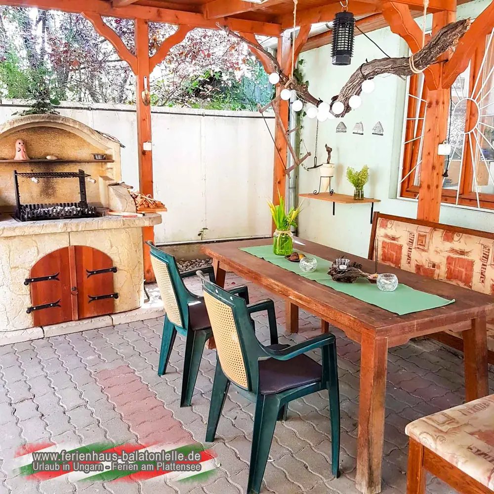 Ferienhaus Balatonlelle mit überdachtem Grillplatz