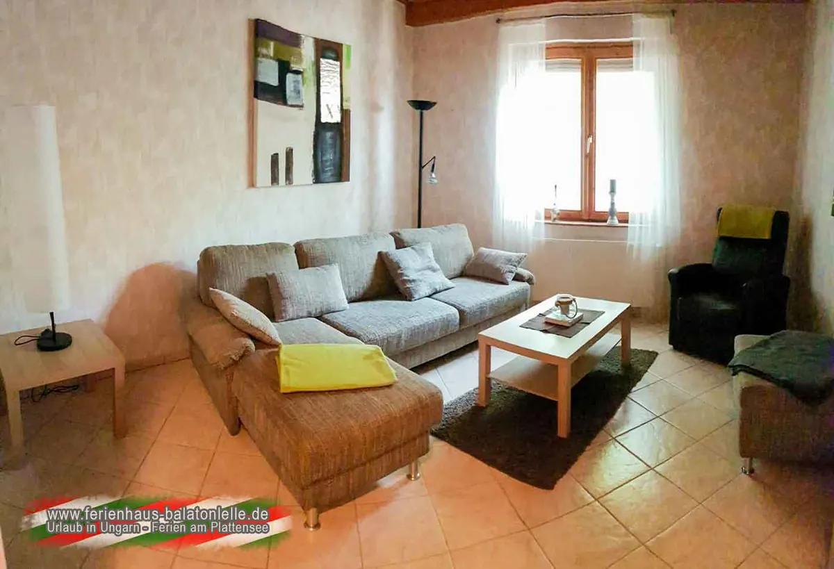 Ferienhaus Balatonlelle Wohnzimmer mit Schlafsofa